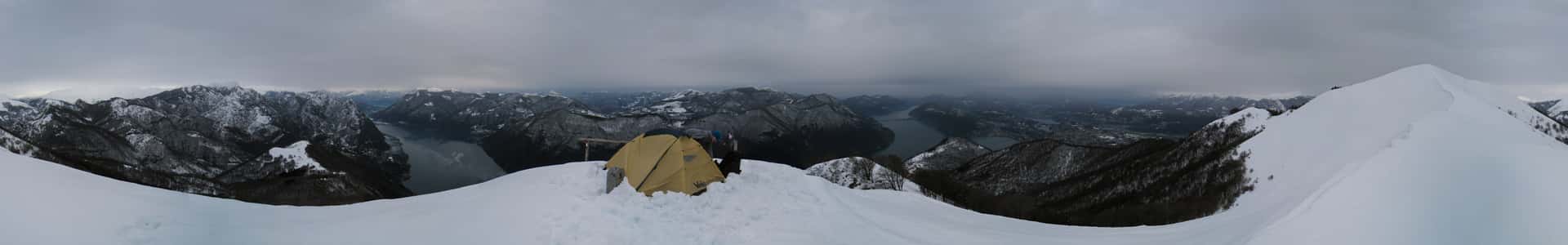 tent in the snow on Monte Boglia